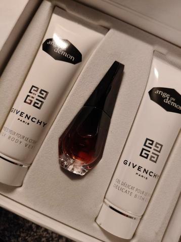 Givenchy Ange ou Démon Parfum, Bad & Body Milk Set beschikbaar voor biedingen