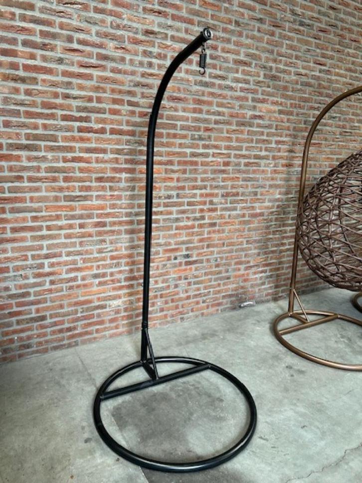 Rijoka hangstoel frame standaard- Wit, Grijs, Zwart of Bruin, Huis en Inrichting, Stoelen, Zo goed als nieuw, Eén, Metaal, Zwart