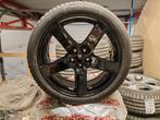 Volvo V60 zwarte 19 inch velgen met all season banden, Gebruikt, Velg(en), 235 mm, All Season