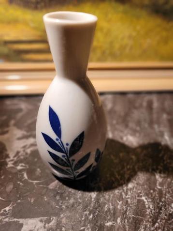 Delfts blauw Japans Sake inschenk kruikje.   beschikbaar voor biedingen