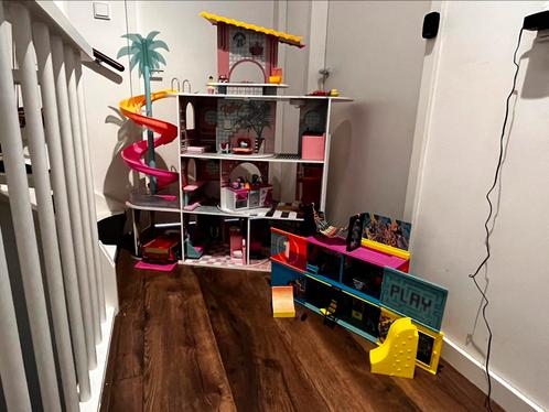 LOL surprise groot huis en clubhuis en auto, Kinderen en Baby's, Speelgoed | Poppenhuizen, Zo goed als nieuw, Ophalen