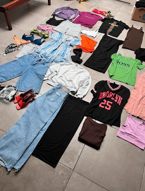 GROTE ZOMERS MERKKLEDING MERK KLEDING PAKKET MAAT S / M, Kleding | Dames, Dames-kledingpakketten, Zo goed als nieuw, Maat 38/40 (M)