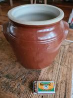 Grote bruine grespot met oortjes, 20 cm hoog., Antiek en Kunst, Antiek | Keramiek en Aardewerk, Ophalen of Verzenden