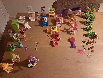 Diverse Playmobil sets voor meisjes beschikbaar voor biedingen