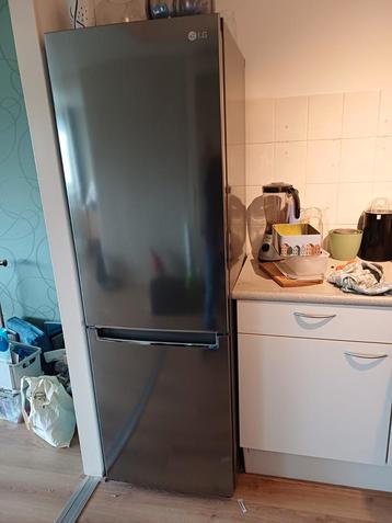 Lg koel vries combinatie 1,8 jaar oud beschikbaar voor biedingen