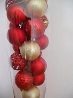 hoge glazen vaas met 35 kerstballen rood goud, Ophalen, Zo goed als nieuw