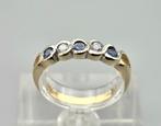 Gouden Vintage ring met witte topaas en saffier. 2025/512, Sieraden, Tassen en Uiterlijk, Ringen, Blauw, ., Ophalen of Verzenden