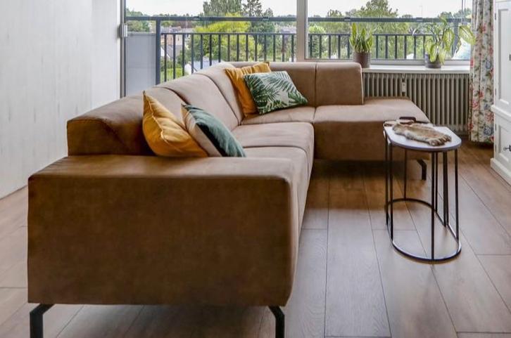 Hoekbank Taupe, Huis en Inrichting, Banken | Bankstellen, Zo goed als nieuw, Hoekbank, Vierpersoons of meer, 250 tot 300 cm, 150 cm of meer