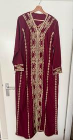 Bordeaux Rode Kaftan - Zo Goed Als Nieuw, Kleding | Dames, Carnavalskleding en Feestkleding, Kleding, Ophalen, Maat 38/40 (M)