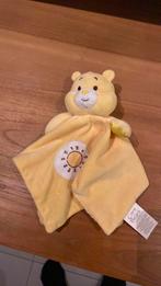 Geel beertje knuffel doekje care bears baby, Kinderen en Baby's, Speelgoed | Knuffels en Pluche, Ophalen of Verzenden, Zo goed als nieuw