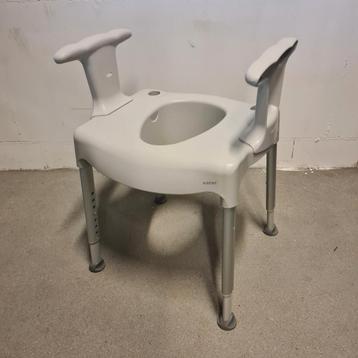 Vrijstaande toiletverhoger beschikbaar voor biedingen