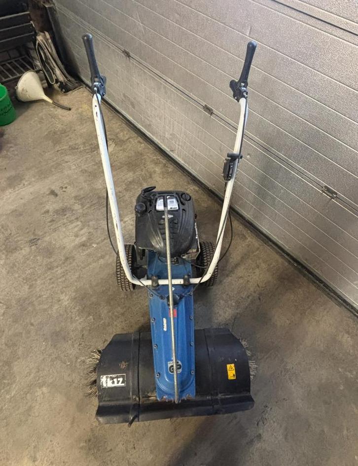 Gebruikte veegmachine Tielburger TK17, Tuin en Terras, Veegmachines, Gebruikt, Ophalen of Verzenden
