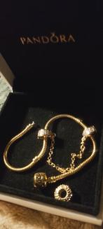 Bedelarmband met bedel, Nieuw, Ophalen of Verzenden, Goud, Met bedels of kralen