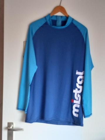 Zwemshirt beschikbaar voor biedingen