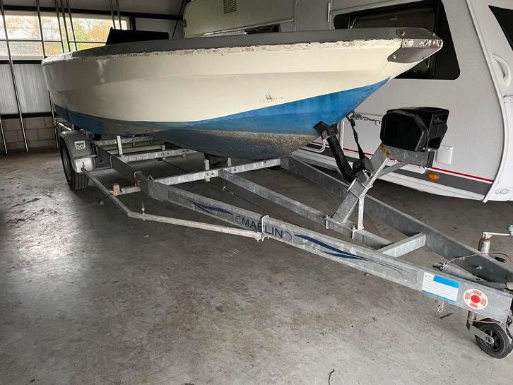 Project boot, Watersport en Boten, Motorboten en Motorjachten, Zo goed als nieuw, Polyester, Tot 6 meter, Benzine, Minder dan 10 pk