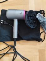 Ionen föhn inclusief diffuser en 2 voorstukjes, Ophalen of Verzenden, Zo goed als nieuw, Föhn of Haardroger