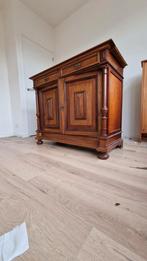 Massieve houten dressoir kast, Huis en Inrichting, Kasten | Dressoirs, Ophalen