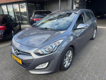 Hyundai I30 Wagon 1.4 LED CRUISE CLIMA NETJES ONDERHOUDEN beschikbaar voor biedingen