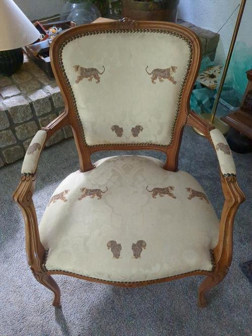 Antieke Stoel met Tijgerprint Bekleding, Antiek en Kunst, Antiek | Meubels | Stoelen en Banken, Ophalen