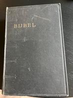 Twee oude Bijbels - verzamelobjecten, Antiek en Kunst, Antiek | Boeken en Bijbels, Ophalen of Verzenden