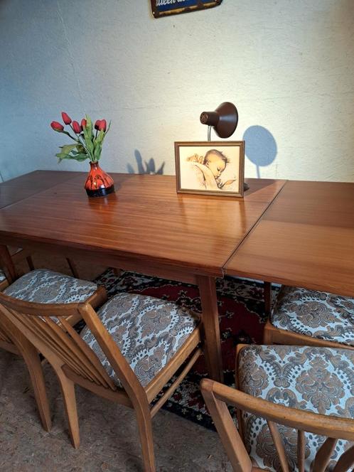 Vintage retro eetkamerset, Antiek en Kunst, Antiek | Meubels | Stoelen en Banken, Ophalen of Verzenden
