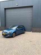Volkswagen Polo 1.0 TSI 95PK 5D Bluemotion 2017 Blauw, Auto's, Voorwielaandrijving, 1011 kg, 95 pk, Blauw