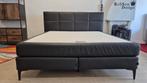 Pas 1 jaar oude Karlsson boxspring 180x200 met topmatras, Tweepersoons, Ophalen of Verzenden, Zo goed als nieuw, 180 cm