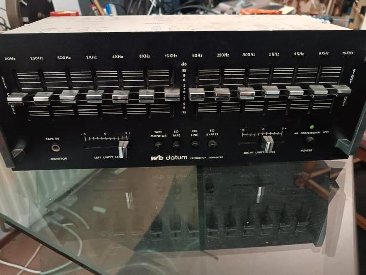 WB DATUM 1771 Stereo Graphic Equalizer, Audio, Tv en Foto, Professionele Audio-, Tv- en Video-apparatuur, Gebruikt, Audio, Ophalen of Verzenden