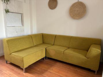 Bankstel  beschikbaar voor biedingen