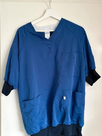 Operatieshirt beschikbaar voor biedingen