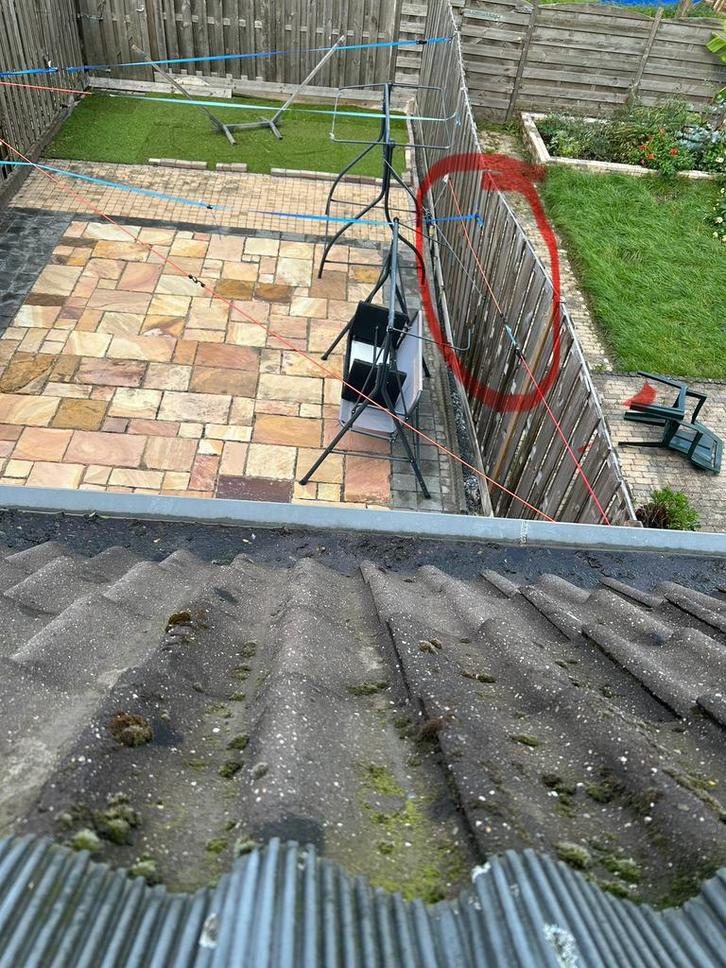 Hulp Gevraagd Met Mijn Schutting- ZIE FOTO, Tuin en Terras, Schuttingen, Hout, 1 tot 2 meter, Minder dan 3 meter, Ophalen of Verzenden