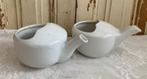 Vintage / 2 witte porseleinen drinkschuitjes - 1 x P. Regout, Ophalen of Verzenden, Gebruikt