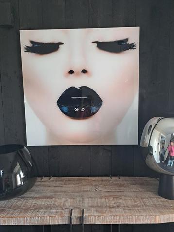 Strak modern plexiglas schilderij 100 x 100 cm black lips beschikbaar voor biedingen