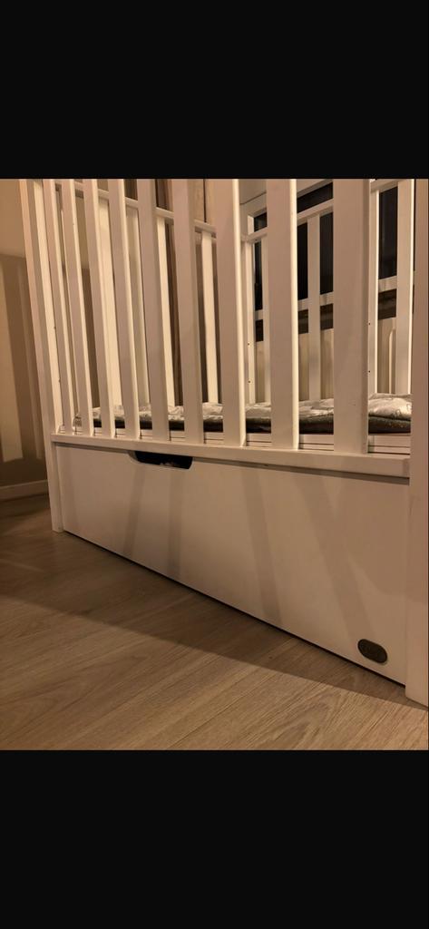 Box van TWF. met boxkleed - Gebruikt, maar netjes!, Kinderen en Baby's, Boxen, Gebruikt, Rechthoekig, In hoogte verstelbaar, Boxkleed