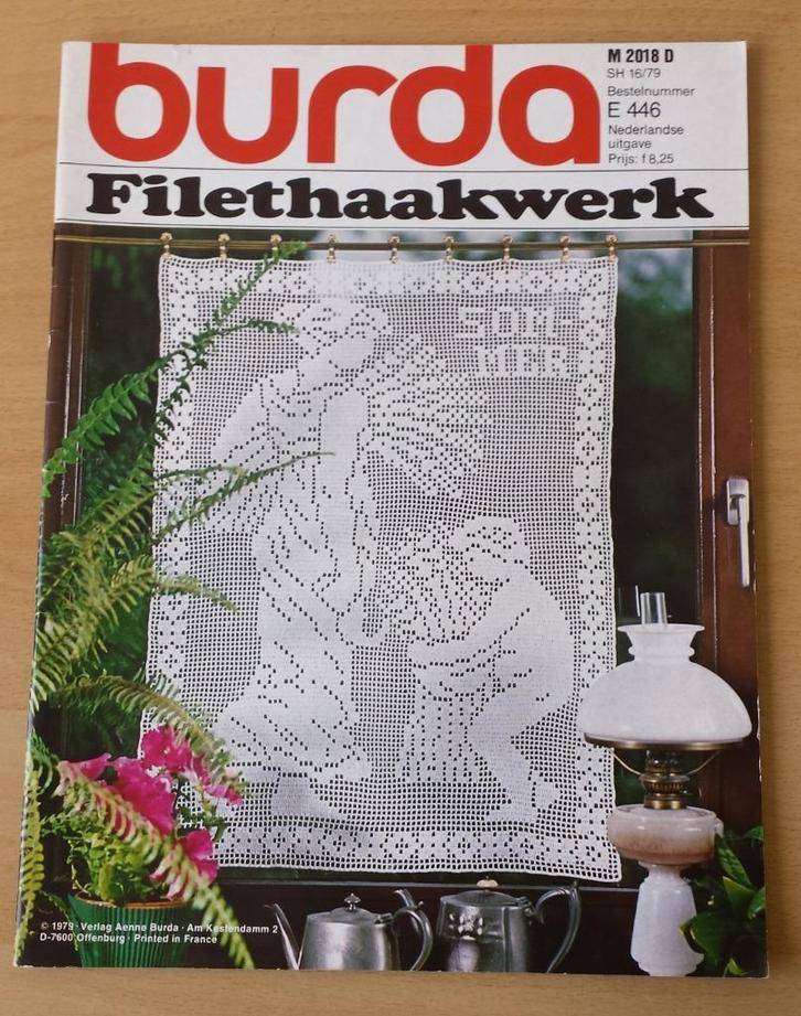 Haken – Burda Filethaakwerk – 1979, Hobby en Vrije tijd, Breien en Haken, Gebruikt, Haken, Patroon of Boek, Ophalen of Verzenden