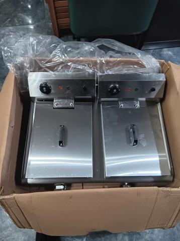 nieuw   in Doos Tafelmodel  DubbelFriteuse nieuw beschikbaar voor biedingen
