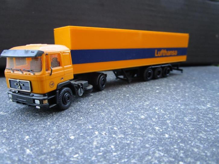MAN Lufthansa, Hobby en Vrije tijd, Modelauto's | 1:87, Gebruikt, Bus of Vrachtwagen, Overige merken, Ophalen of Verzenden