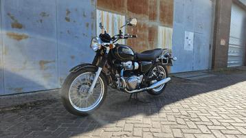 Kawasaki W800 zwart-goud / JPS lakset beschikbaar voor biedingen