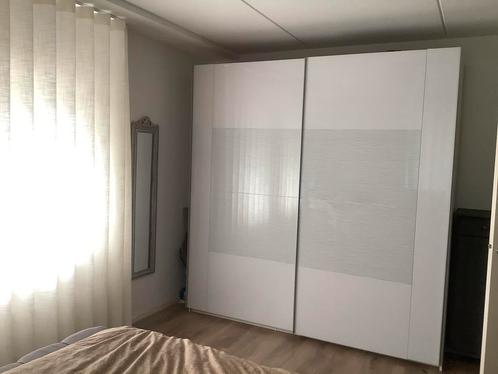 Mooie 2 deurs schuifdeurkast, Huis en Inrichting, Kasten | Kledingkasten, Zo goed als nieuw, 200 cm of meer, 200 cm of meer, 50 tot 75 cm