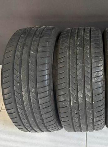 2x Goodyear EfficientGrip 215/40r17 DOT 16/18  beschikbaar voor biedingen