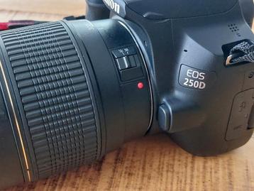  Canon EOS 250D +Tamron 70-300mm f/4.0-5.6 Di LD Macro 1:2 beschikbaar voor biedingen
