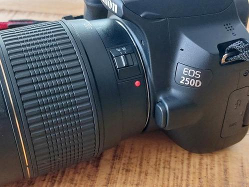 Canon EOS 250D +Tamron 70-300mm f/4.0-5.6 Di LD Macro 1:2, Audio, Tv en Foto, Fotocamera's Digitaal, Zo goed als nieuw, Ophalen of Verzenden