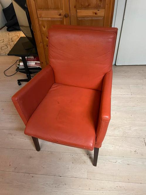 Rode elegante design stoel, zit lekker: zet 'm in je ruimte!, Huis en Inrichting, Stoelen, Zo goed als nieuw, Eén, Rood, Ophalen of Verzenden