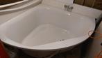 Gratis Hoekbad - Gebruikt ligbad kunststof incl kraan douche, Huis en Inrichting, Badkamer | Complete badkamers, Ophalen, Gebruikt