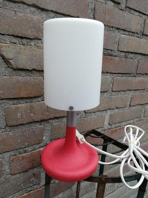 IKEA Tafellamp. B0010. Design tafellamp. Kunststof. '90, Huis en Inrichting, Lampen | Tafellampen, Zo goed als nieuw, Minder dan 50 cm