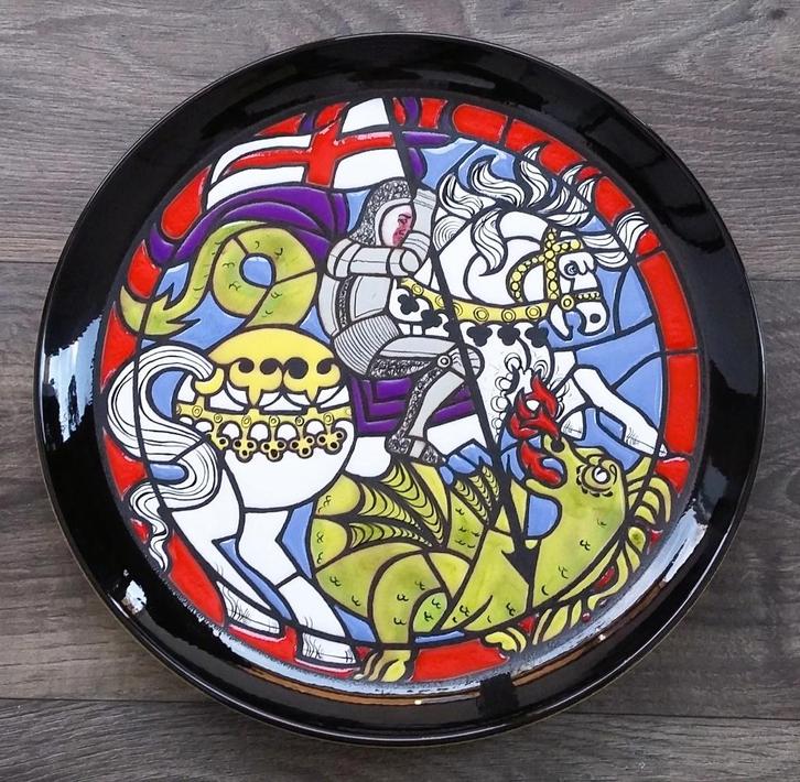 Om1975 Groot Bord Sint Joris met Draak Oplage van 1000 stuks, Antiek en Kunst, Antiek | Keramiek en Aardewerk, Ophalen of Verzenden
