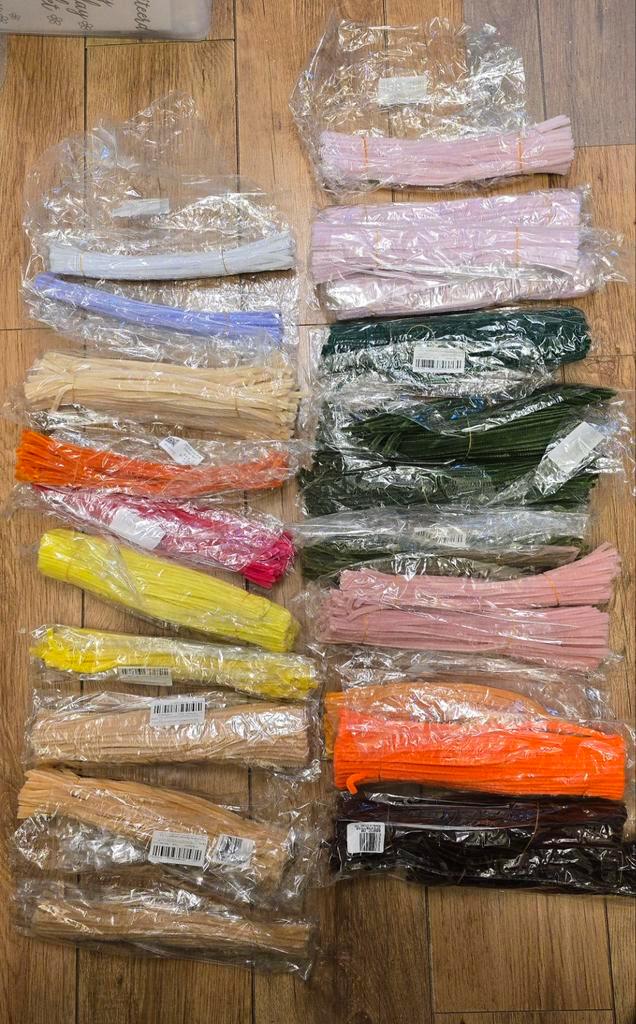 Pakket chenille draad en toehoren, Hobby en Vrije tijd, Knutselen, Zo goed als nieuw, Materiaal, Ophalen of Verzenden