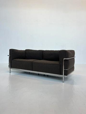 Cassina LC3 sofa beschikbaar voor biedingen