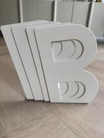 Witte Boekenhouders van IKEA in de Vorm van een Grote 'B', Verzenden, Zo goed als nieuw