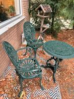 Charmant gietijzeren tuinsetje - 2 stoelen & tafel, Tuin en Terras, Tuinsets en Loungesets, 2 zitplaatsen, Overige materialen